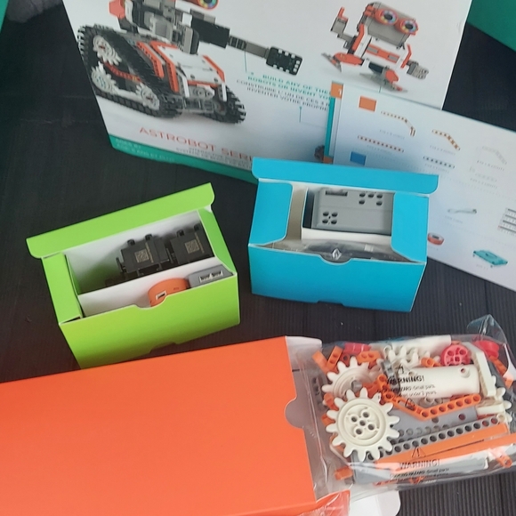 Jimu Robot astronomy series cosmo kit new - Picture 3 of 7